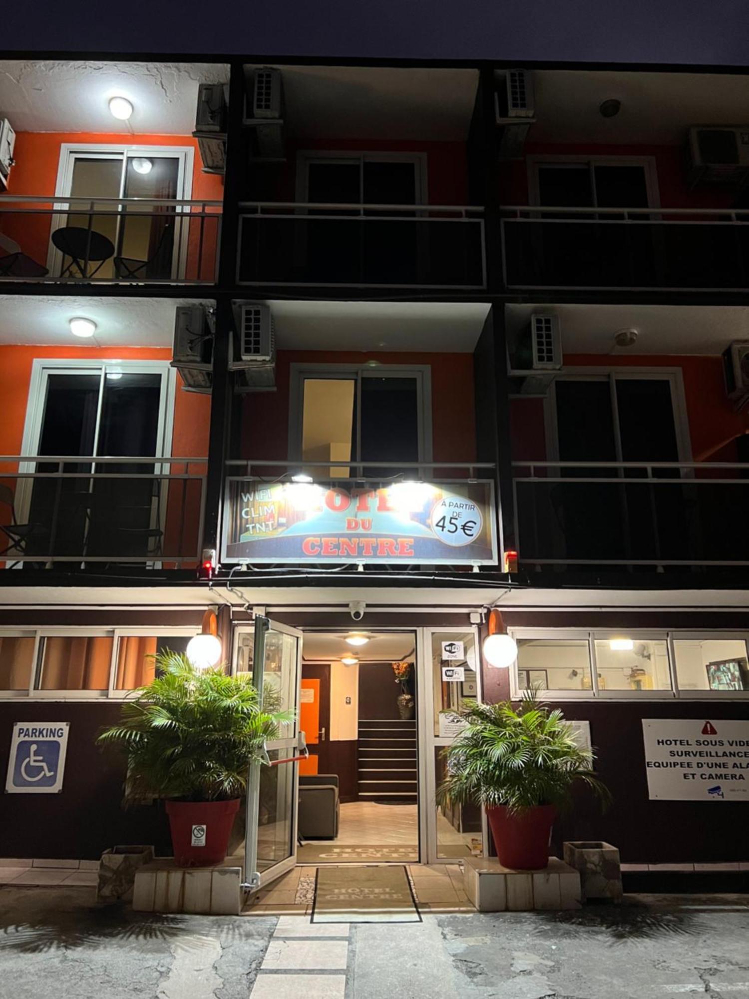 Hotel Du Centre Saint-Denis Kültér fotó